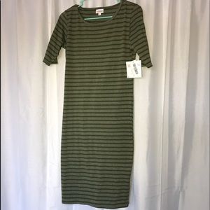 LuLaRoe Julia dress new With tags